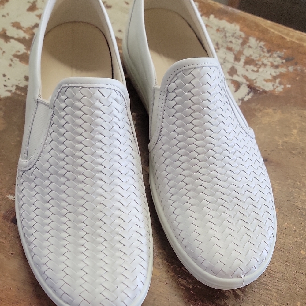 Ecco White Woven Slip-On Casual Shoes - Picture 6 of 6
